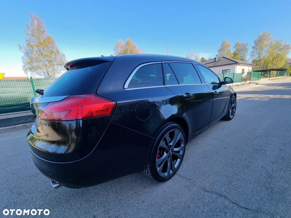 Opel Insignia 2.0 T Cosmo 4x4 - 11