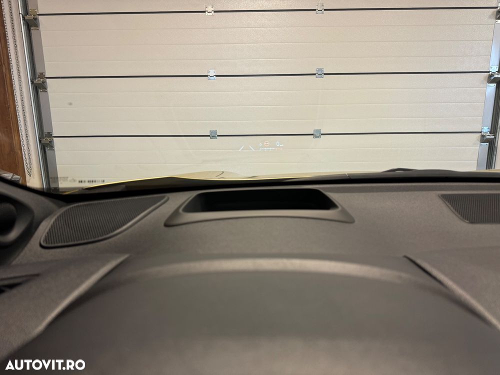 Toyota Yaris Cross Hybrid 130 1.5 VVT-i Black&White - 21