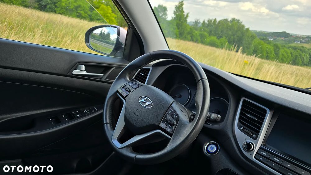 Hyundai Tucson 1.7 CRDI BlueDrive Style 2WD - 17