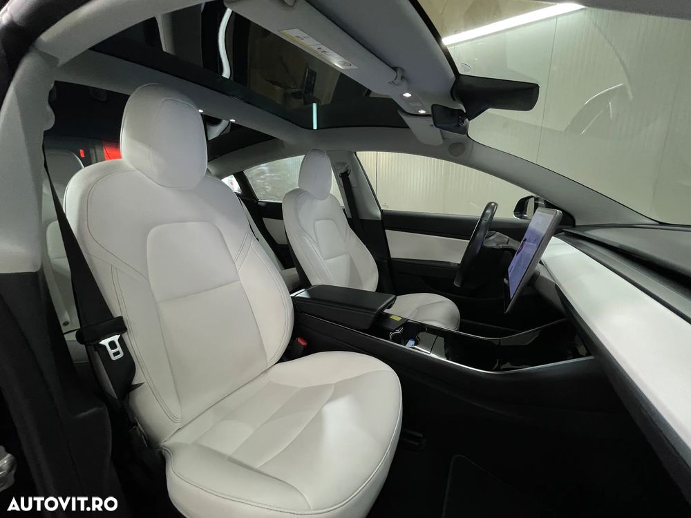 Tesla Model 3 Long Range Dual Motor 4WD - 11
