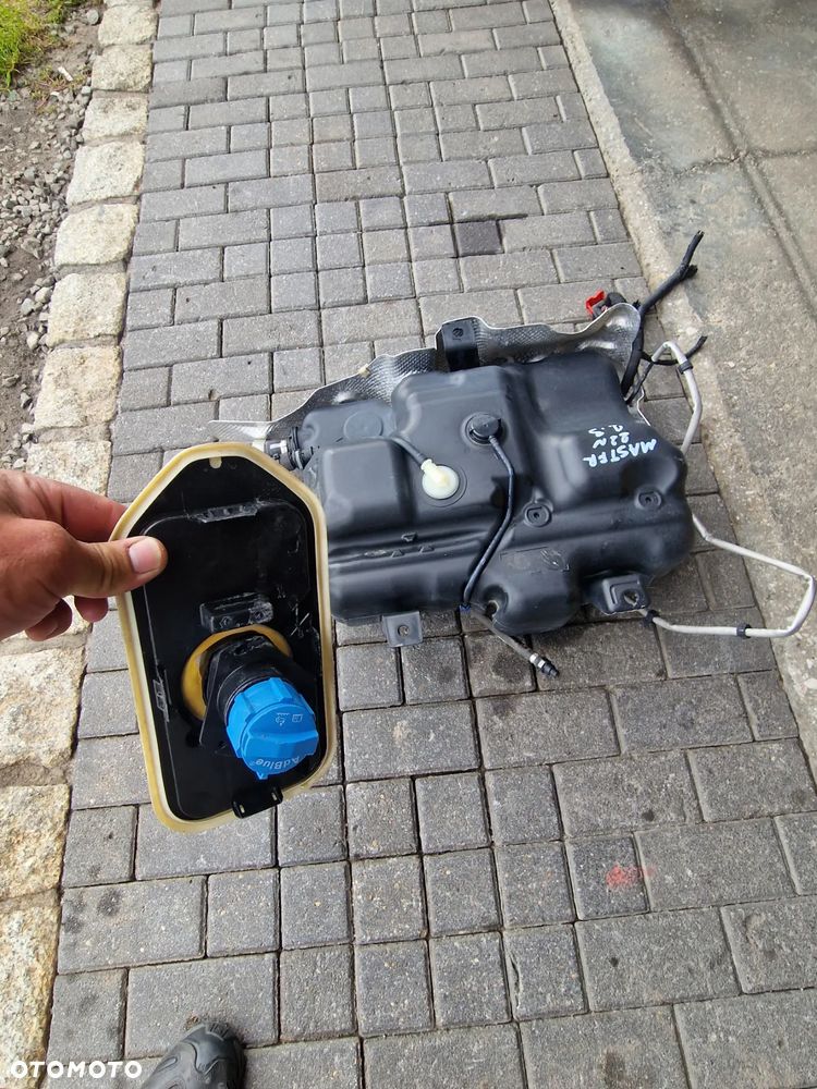 ZBIORNIK ADBLUE RENAULT MASTER IV 2022r 208993933R - 5