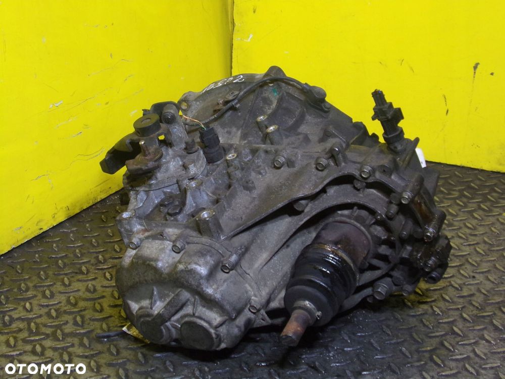 KIA RIO III 1.1 CRDI 13r 75KM skrzynia biegow 5 M6CF1 - 4