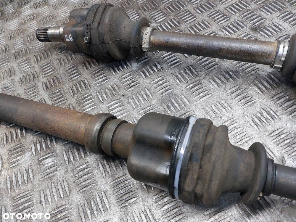 PÓŁOŚ LEWY PRZÓD + PRAWY PRZÓD 5B FORD MONDEO MK3 2.0 16V - 3