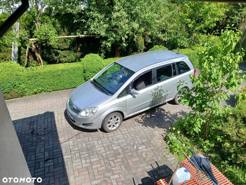Opel Zafira 1.6 Enjoy - 12