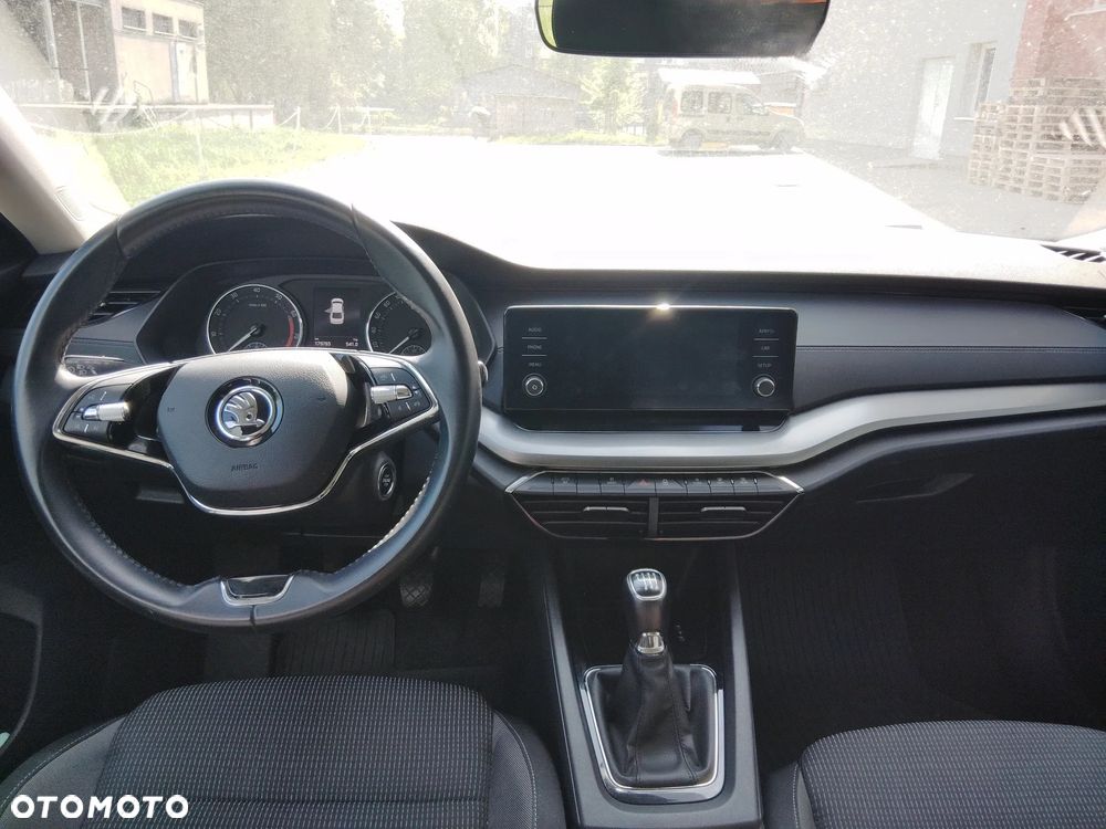 Skoda Octavia 1.5 TSI ACT Ambition - 9