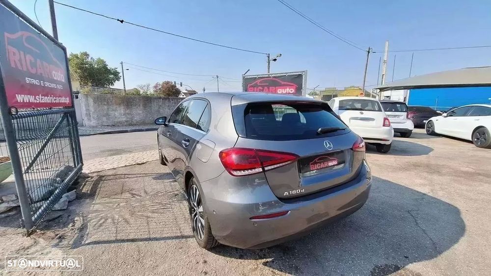 Mercedes-Benz A 180 d 7G-DCT Progressive - 16