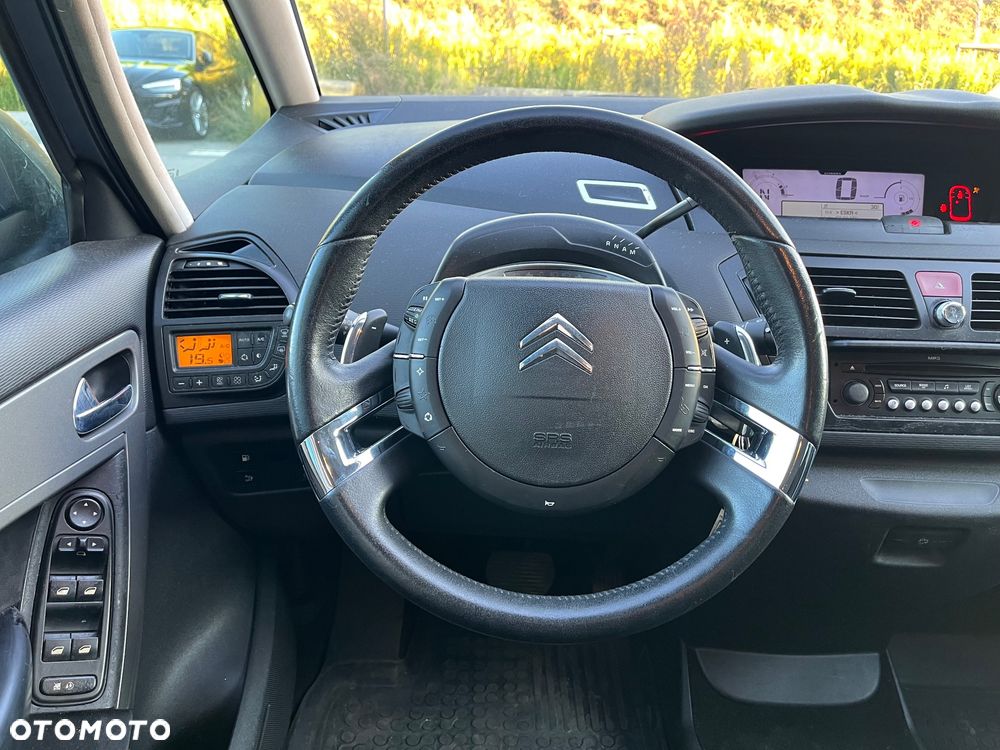Citroën C4 Grand Picasso 1.6 HDi Impress MCP - 16