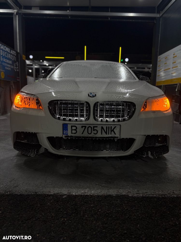 BMW Seria 5 520d Sport-Aut. - 1