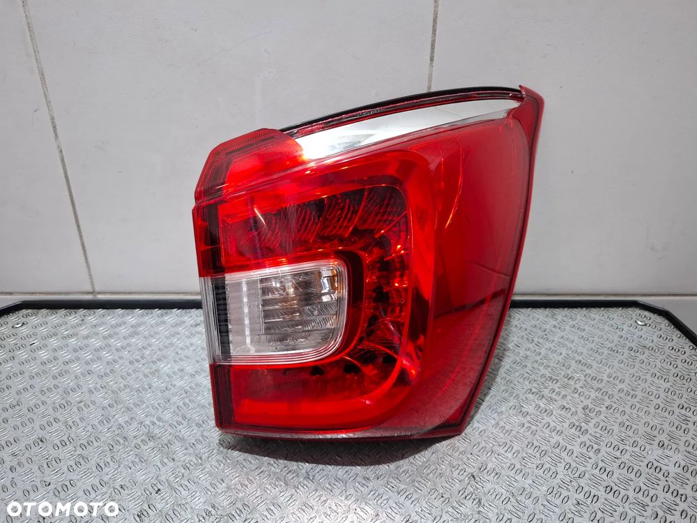 Lampa prawy tył Led Suzuki SX4 S-cross 2017 lift uszkodzona - 1
