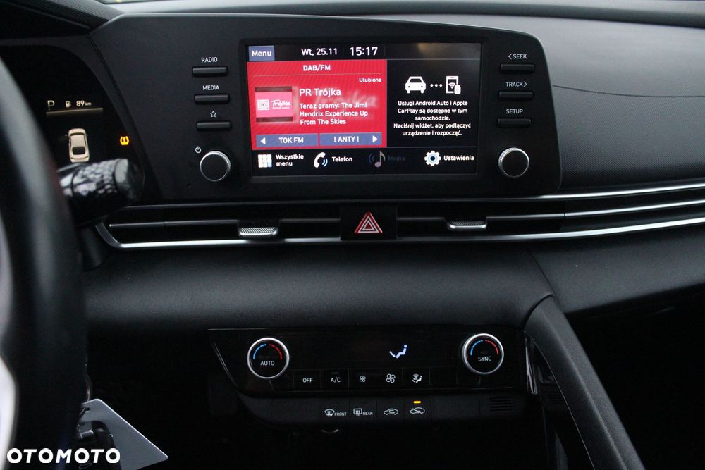 Hyundai Elantra 1.6 Smart CVT - 12