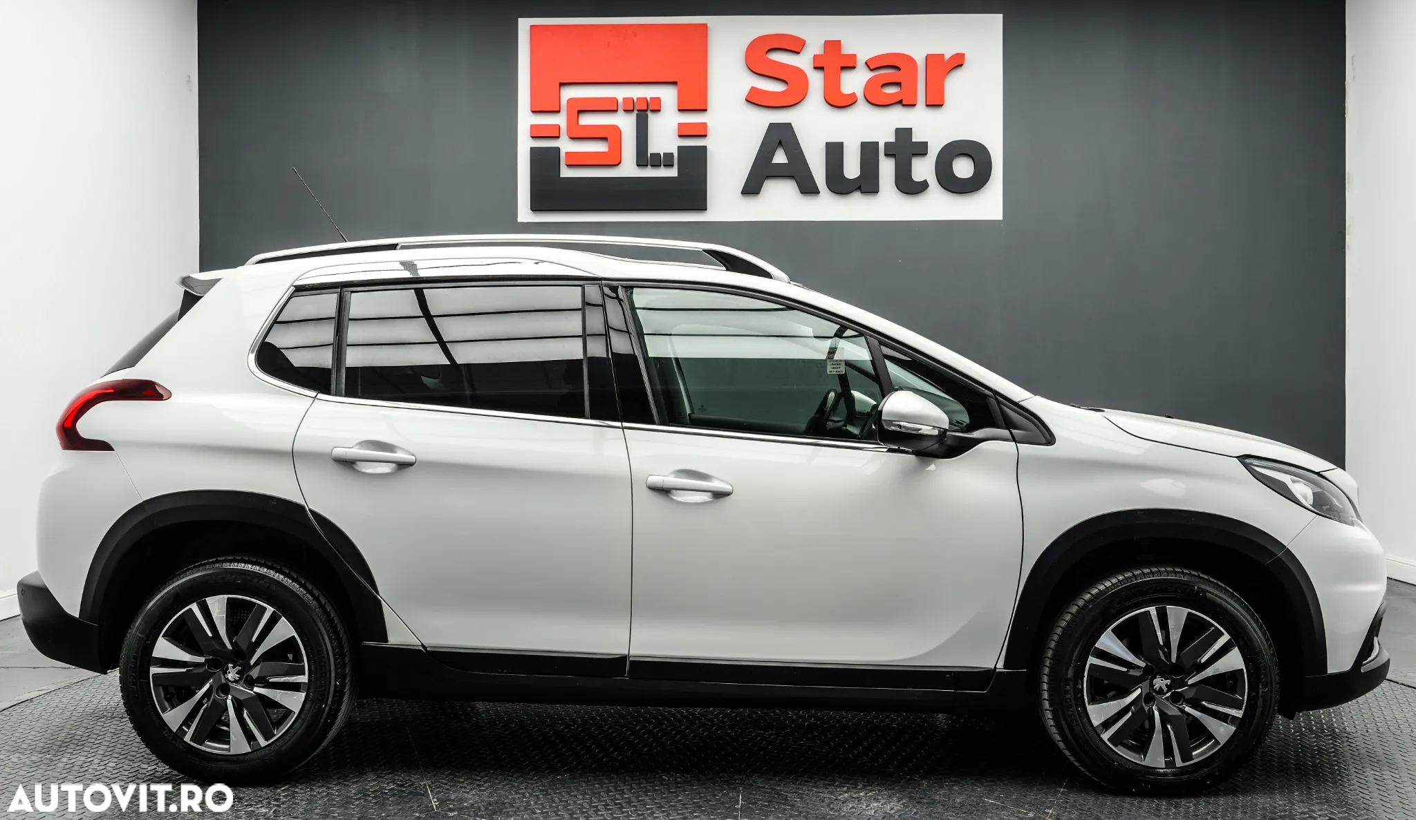 Peugeot 2008 1.2 PureTech Turbo EAT6 S&S Allure - 11