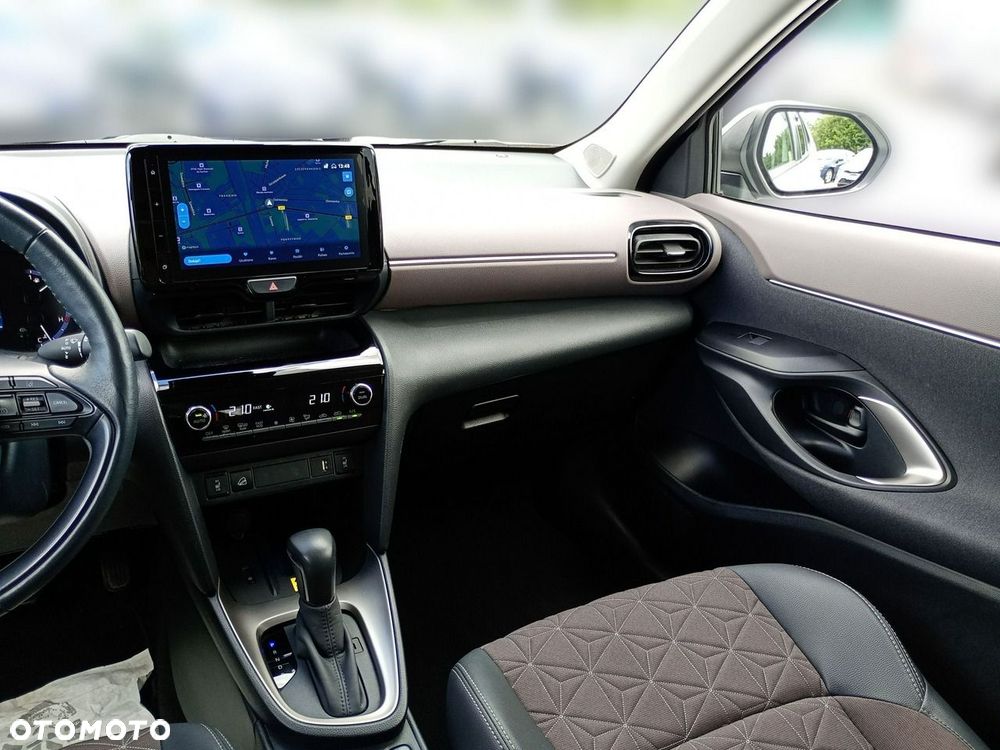 Toyota Yaris Cross - 15