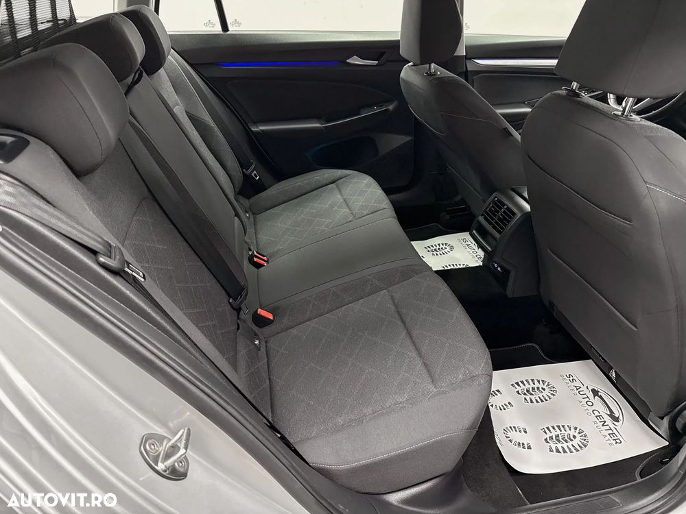 Volkswagen Golf 2.0 TDI SCR Life - 18