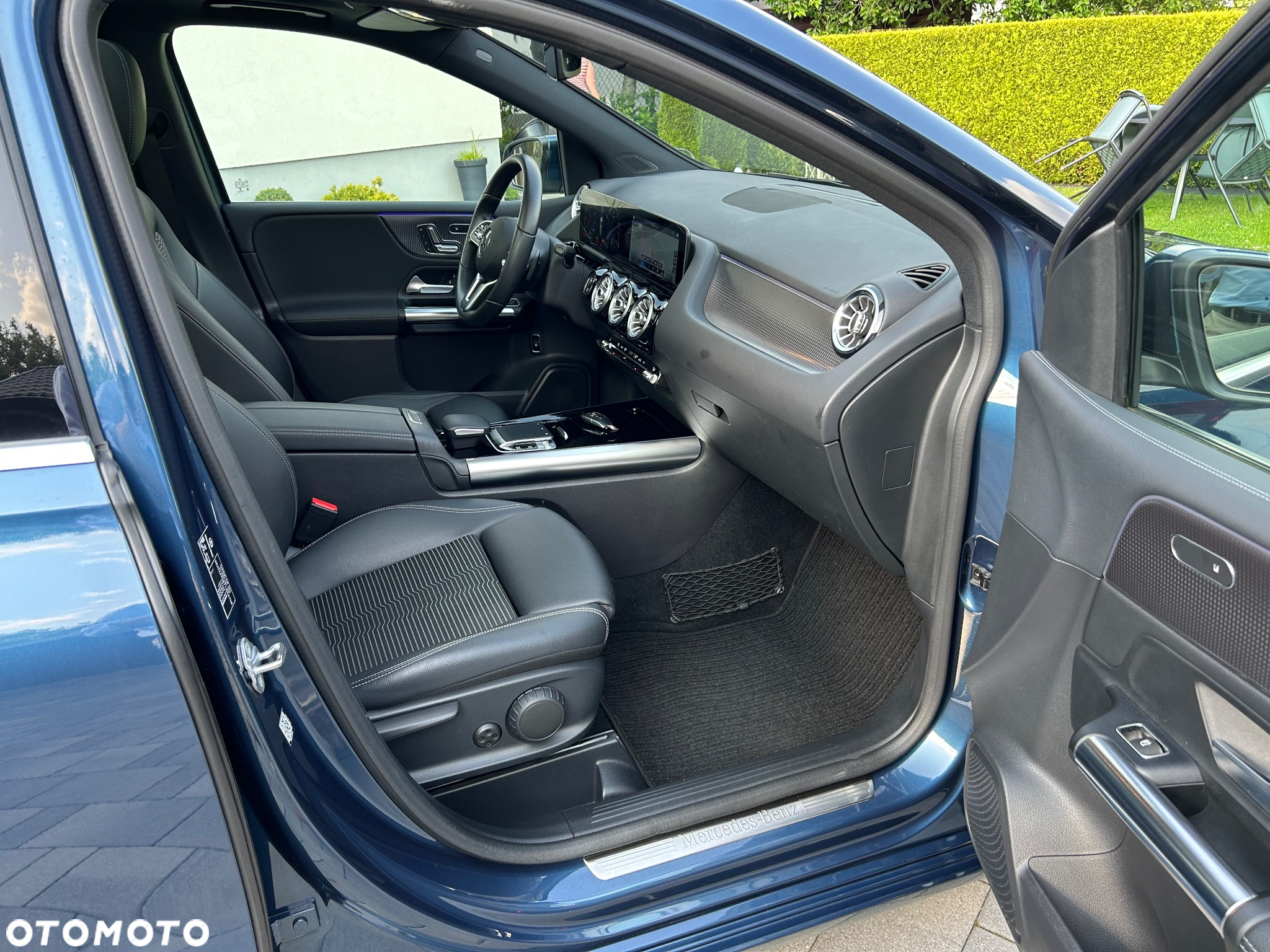 Mercedes-Benz Klasa B 200 Style 7G-DCT - 38