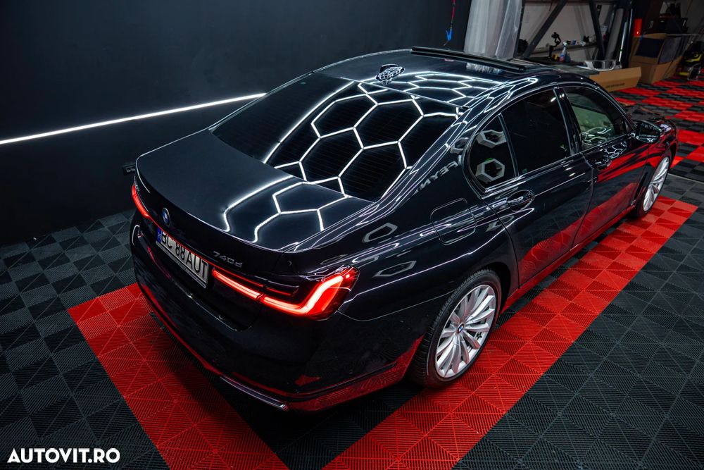 BMW Seria 7 740d xDrive MHEV - 5