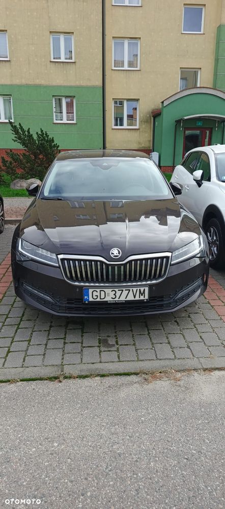 Skoda Superb 2.0 TDI SCR Ambition DSG - 2