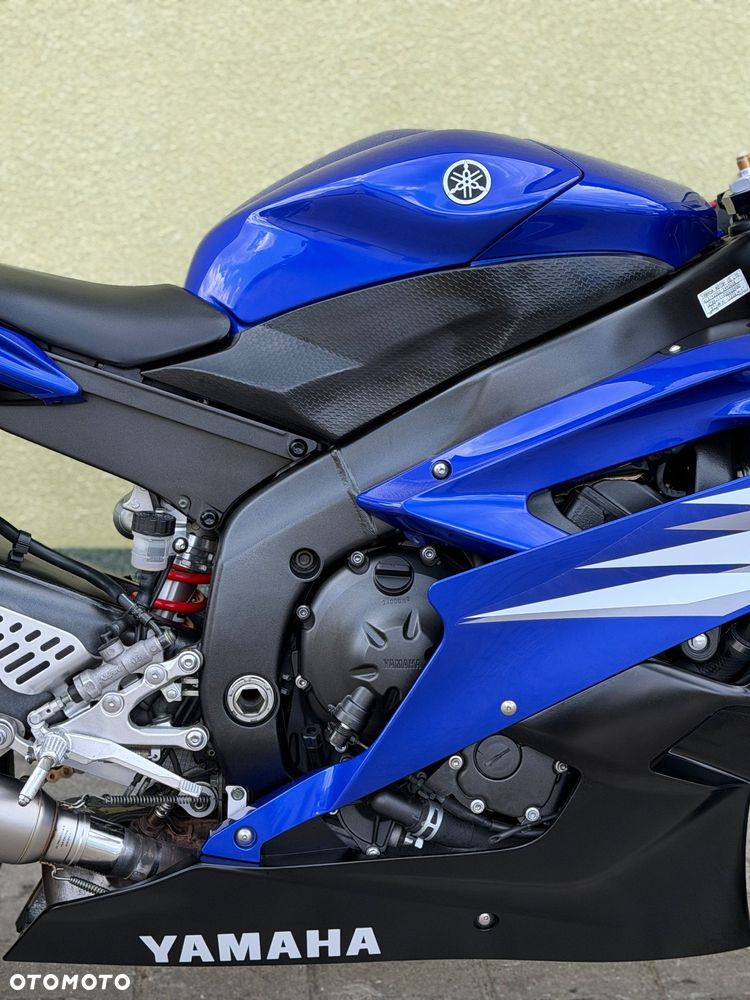 Yamaha R6 - 8