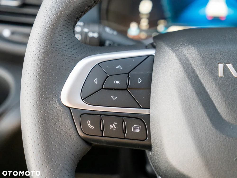 Iveco Daily 50C18HA8Z kontener z windą 1000 kg - 21