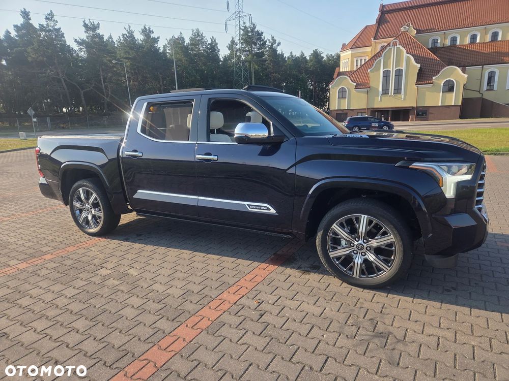 Toyota Tundra - 1