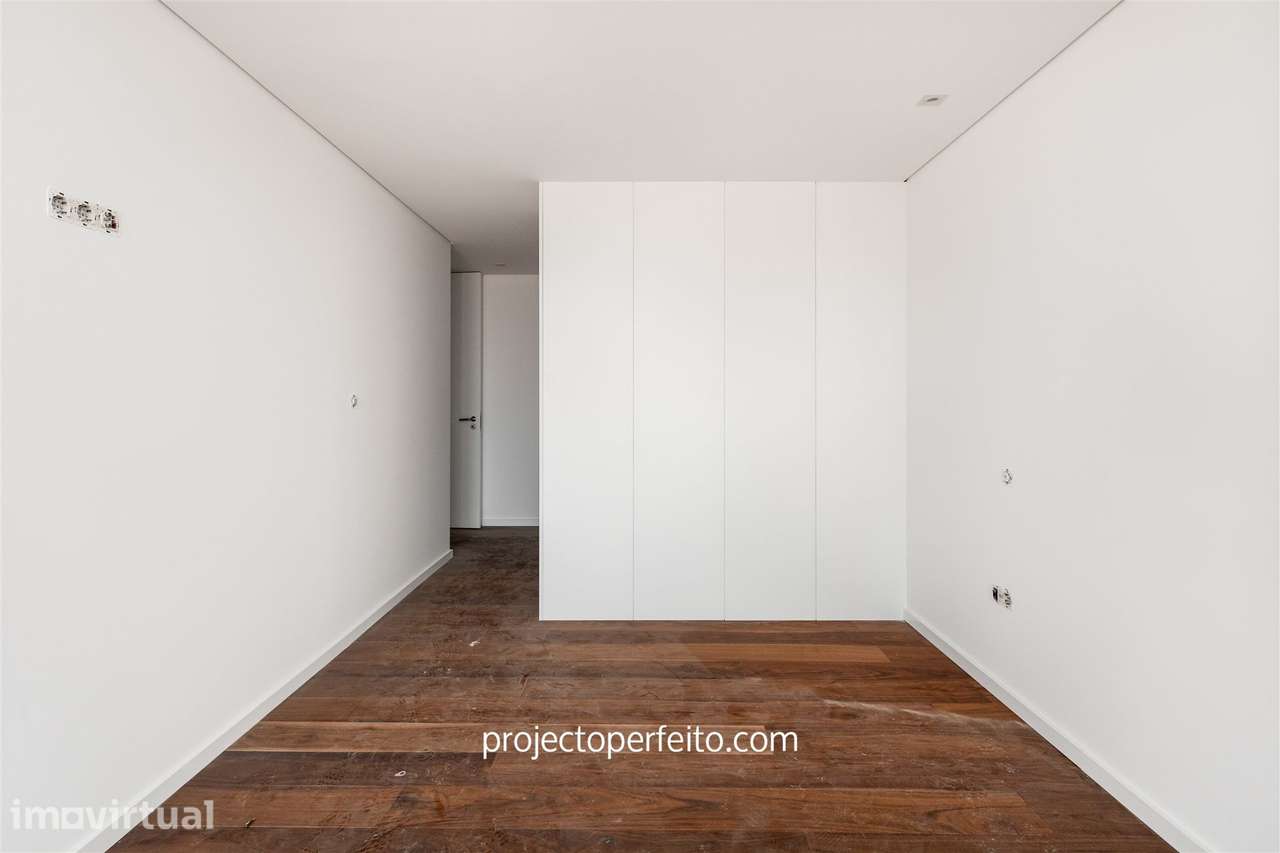 Penthouse T3 duplex com fantástico terraço com vista de mar direta - Grande imagem: 4/47