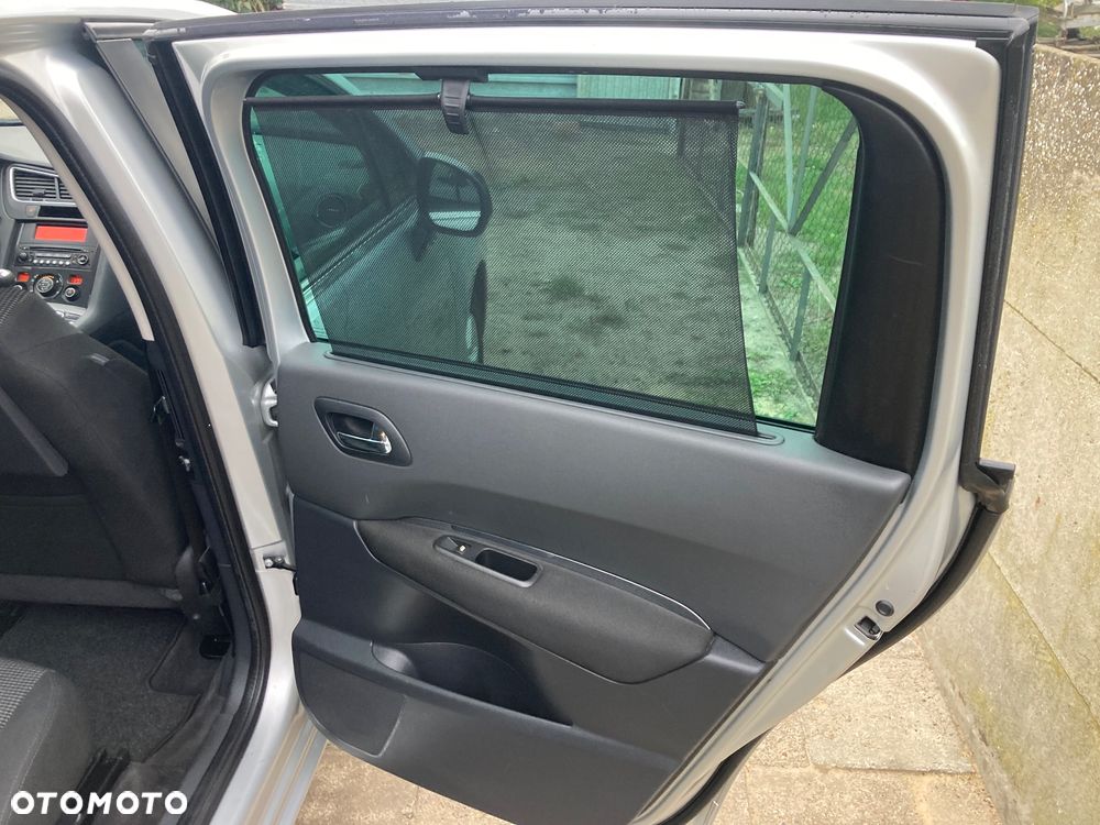 Peugeot 5008 - 13