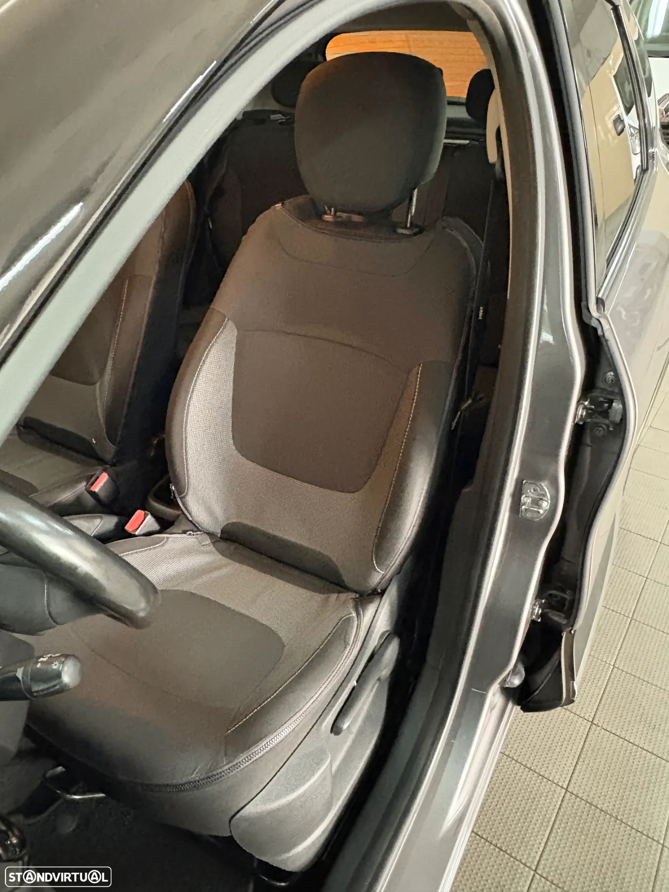Renault Captur (ENERGY) dCi 90 INTENS - 11