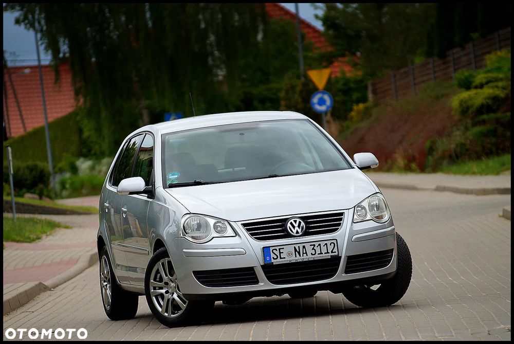 Volkswagen Polo 1.4 Comfortline - 1