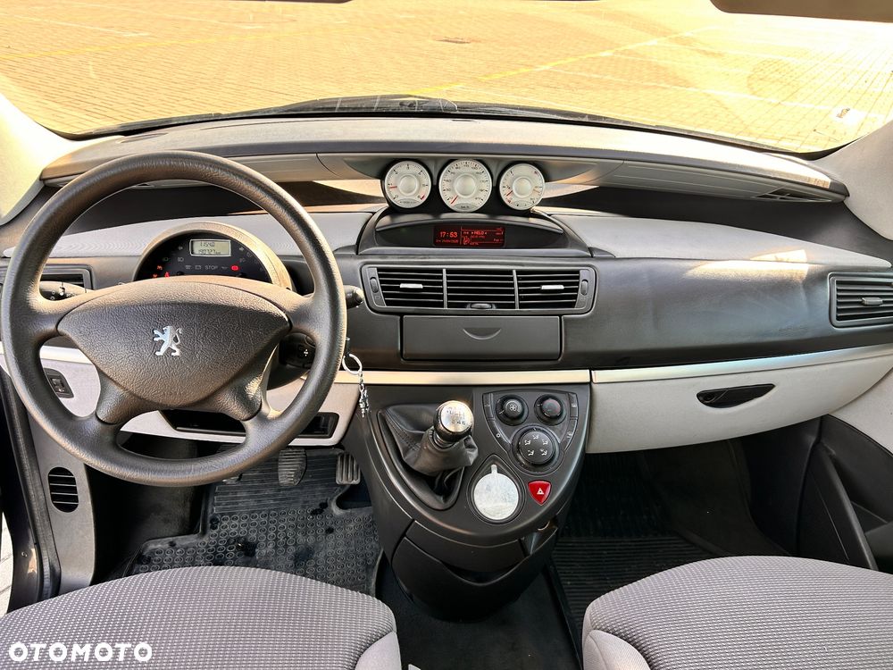 Peugeot 807 - 6