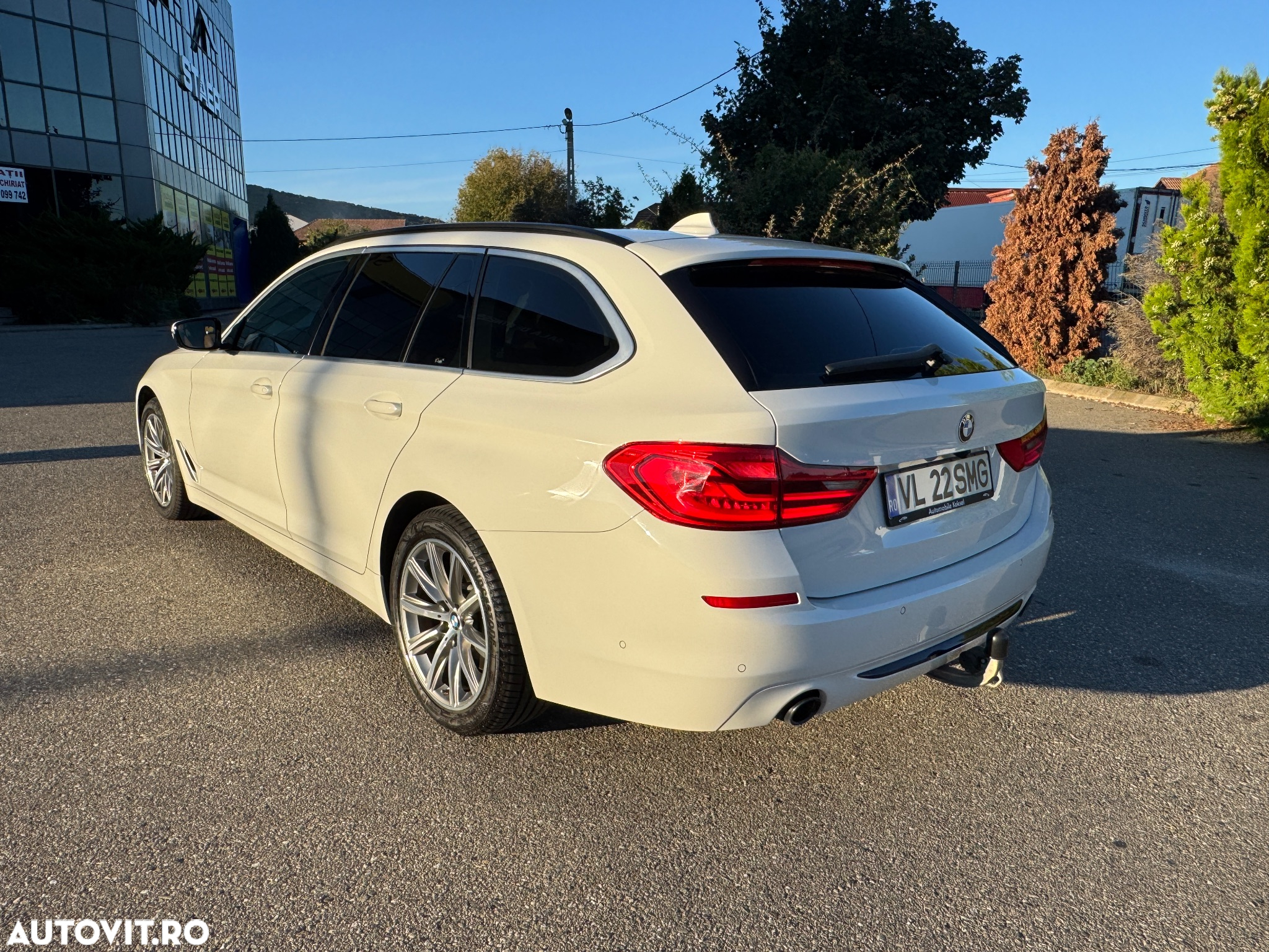 BMW Seria 5 520d Touring Aut. Sport Line - 4