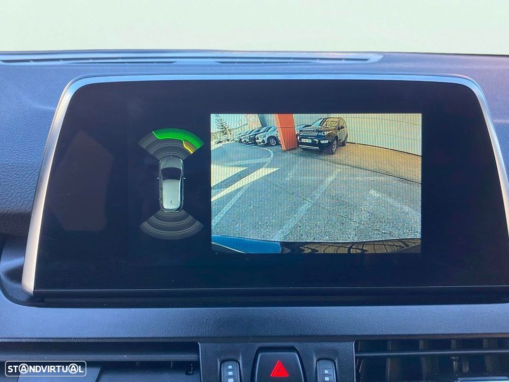 BMW 225xe Active Tourer - 14