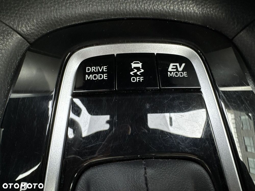 Toyota Corolla Cross 2.0 Hybrid Executive AWD - 26
