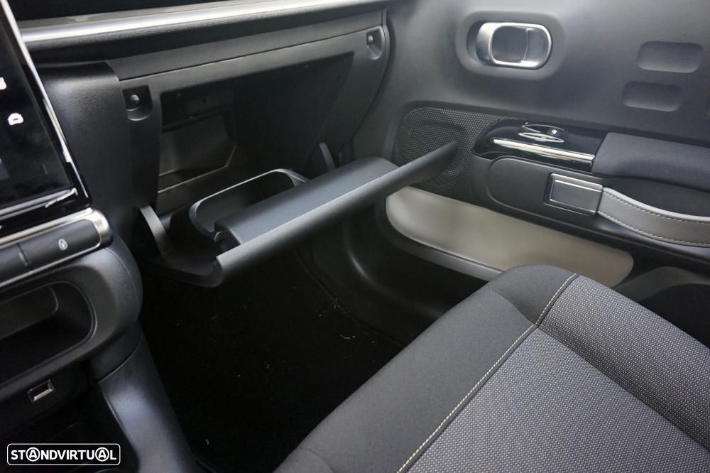 Citroën C3 1.2 PureTech Shine - 25