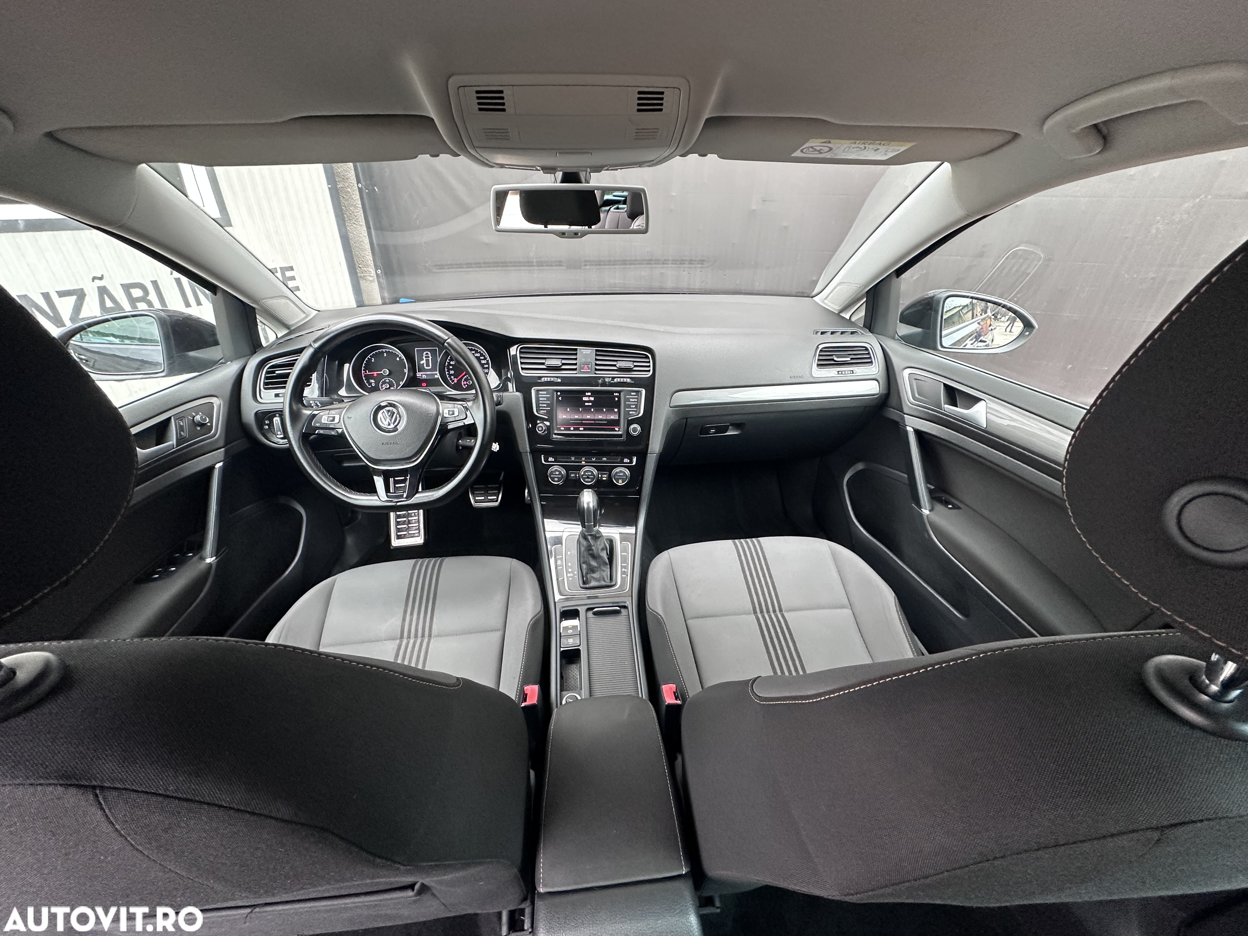 Volkswagen Golf 1.6 BlueTDI DSG Comfortline - 11