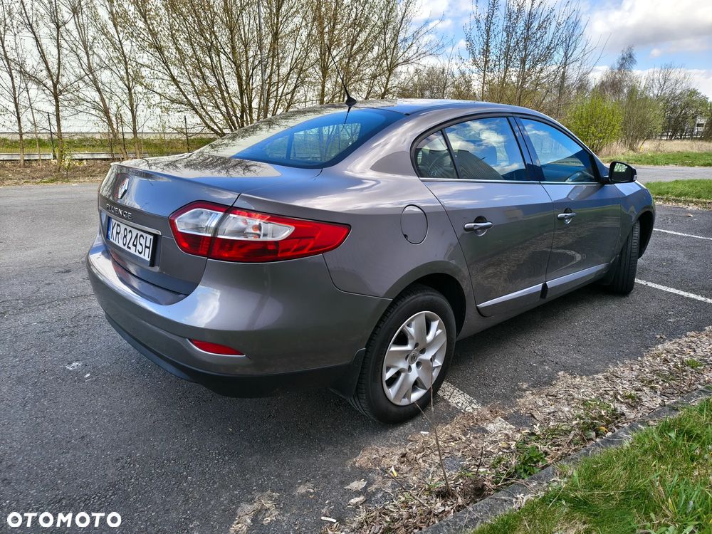 Renault Fluence 1.6 16V Color Edition - 8