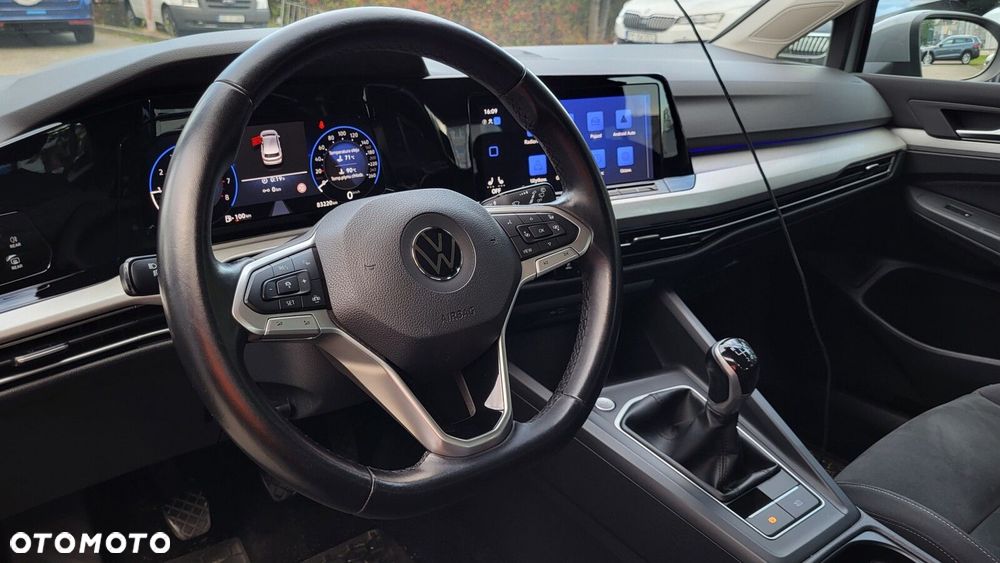 Volkswagen Golf VIII 1.5 TSI EVO Life - 9