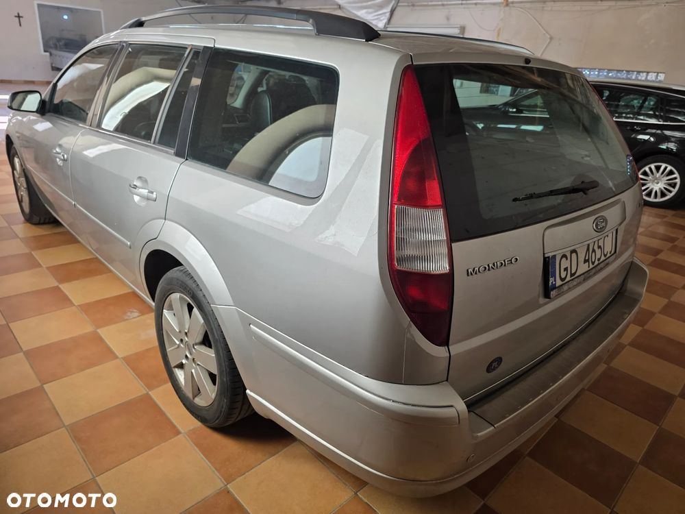 Ford Mondeo 2.0 TDCI Ghia - 5