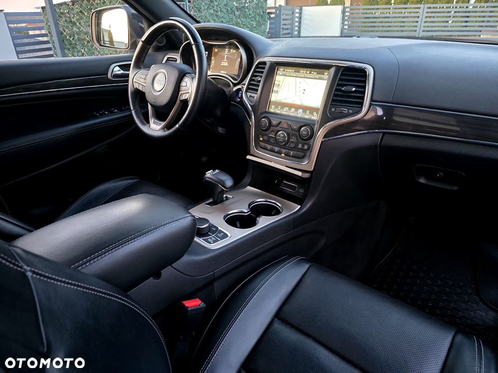 Jeep Grand Cherokee 3.0 CRD Overland - 29