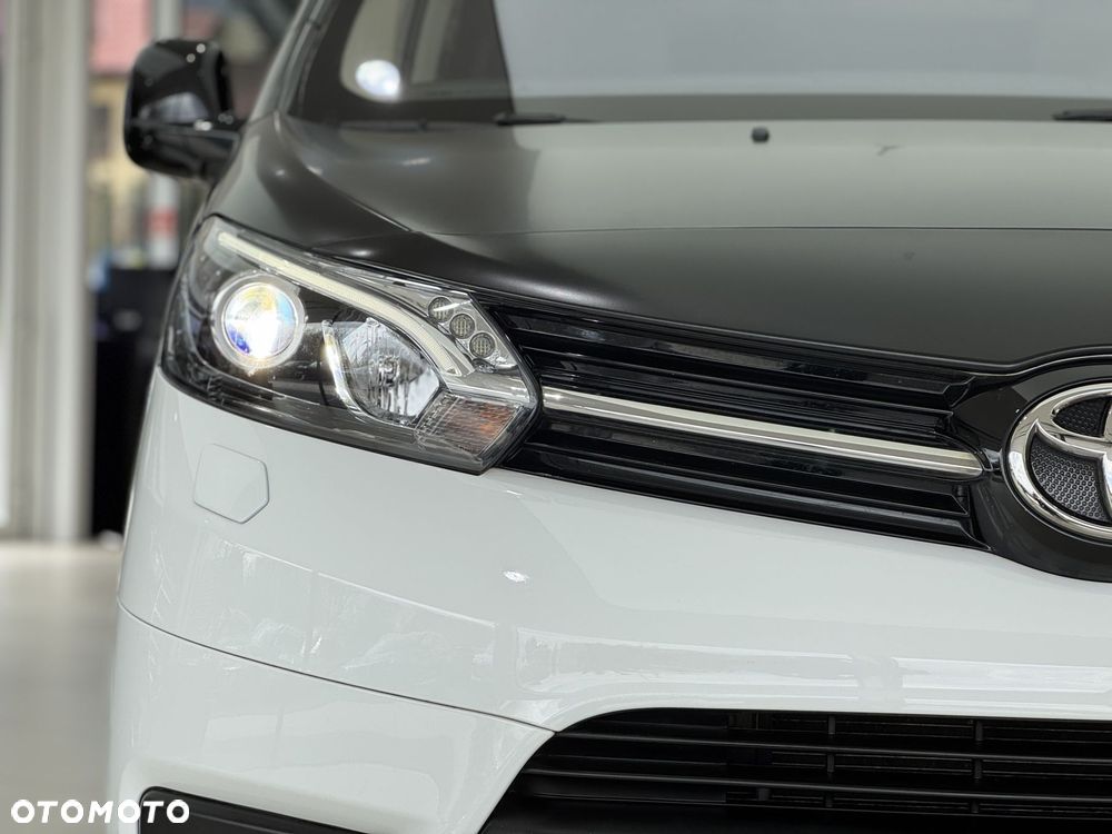 Toyota Proace Verso - 40