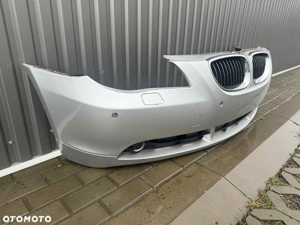 BMW 5 E60 E61 Zderzak Przód Przedni Kompletny 4xPDC Spryskiwacze Halogeny 354 - 2