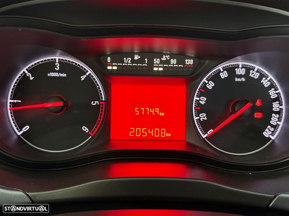 Opel Corsa Van - 8