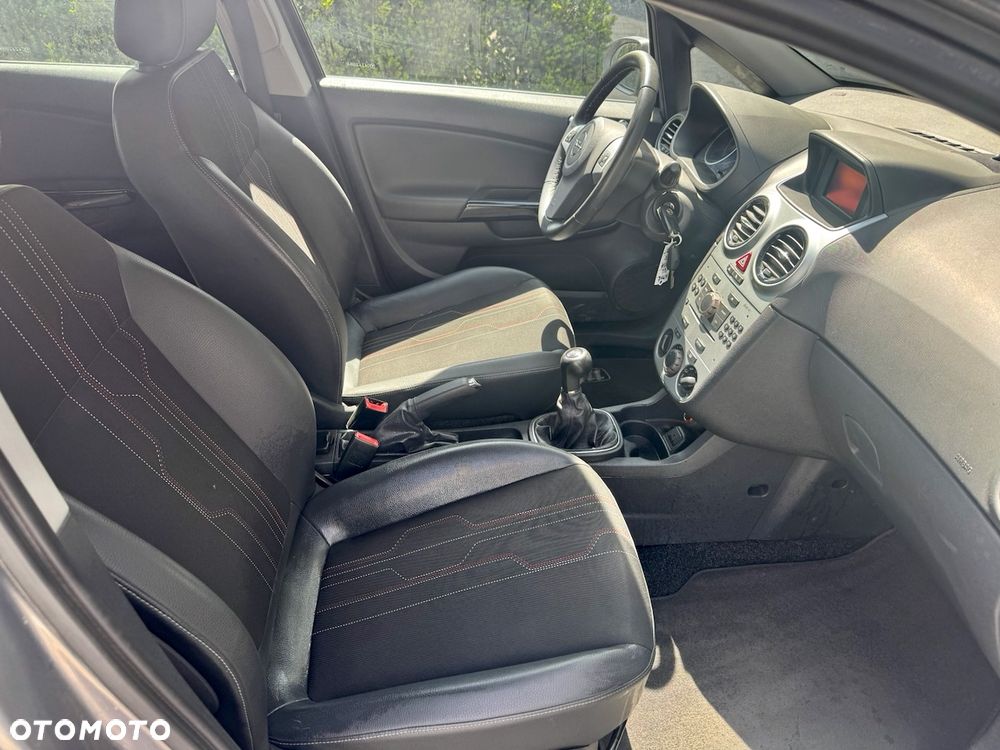 Opel Corsa 1.4 16V 150 Jahre - 7