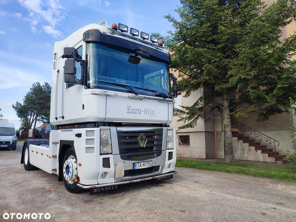 Renault MAGNUM - 3