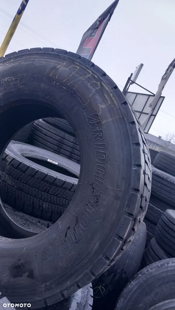 BRIDGESTONE 315/70R22,5 - 2