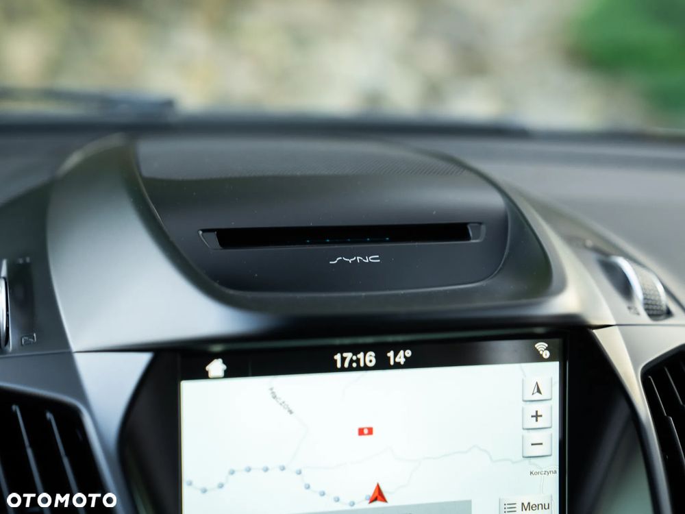 Ford Kuga 1.5 EcoBoost 4x4 Titanium - 28