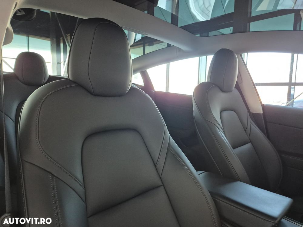 Tesla Model 3 Langstreckenbatterie Allradantrieb Dual Motor - 16