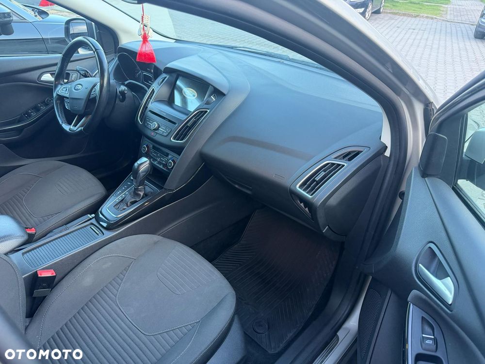 Ford Focus 1.5 EcoBoost STart-Stopp-System TITANIUM - 11