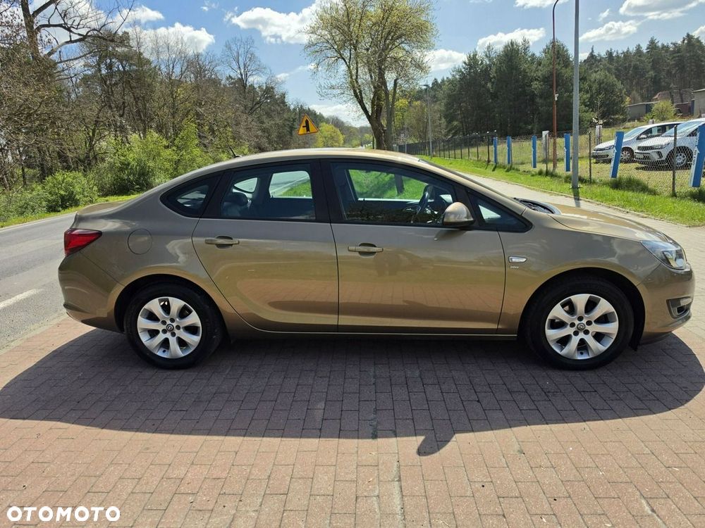 Opel Astra - 9