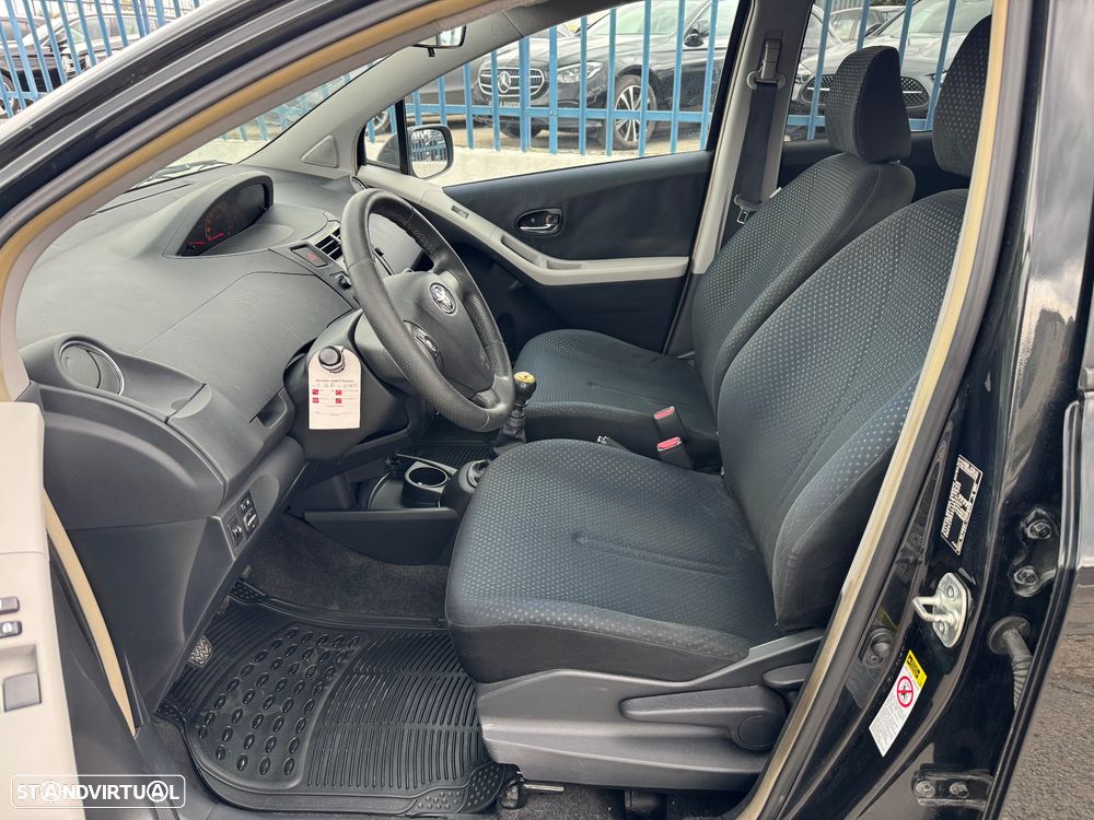 Toyota Yaris 1.4 D-4D Motion - 9