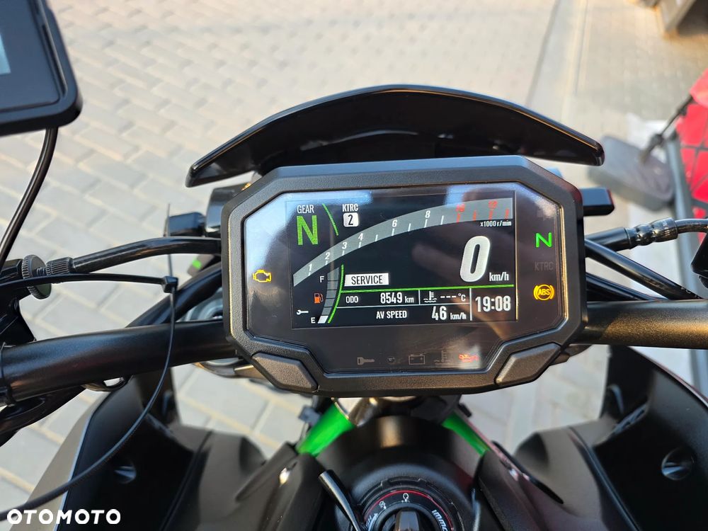 Kawasaki Z 900 - 23