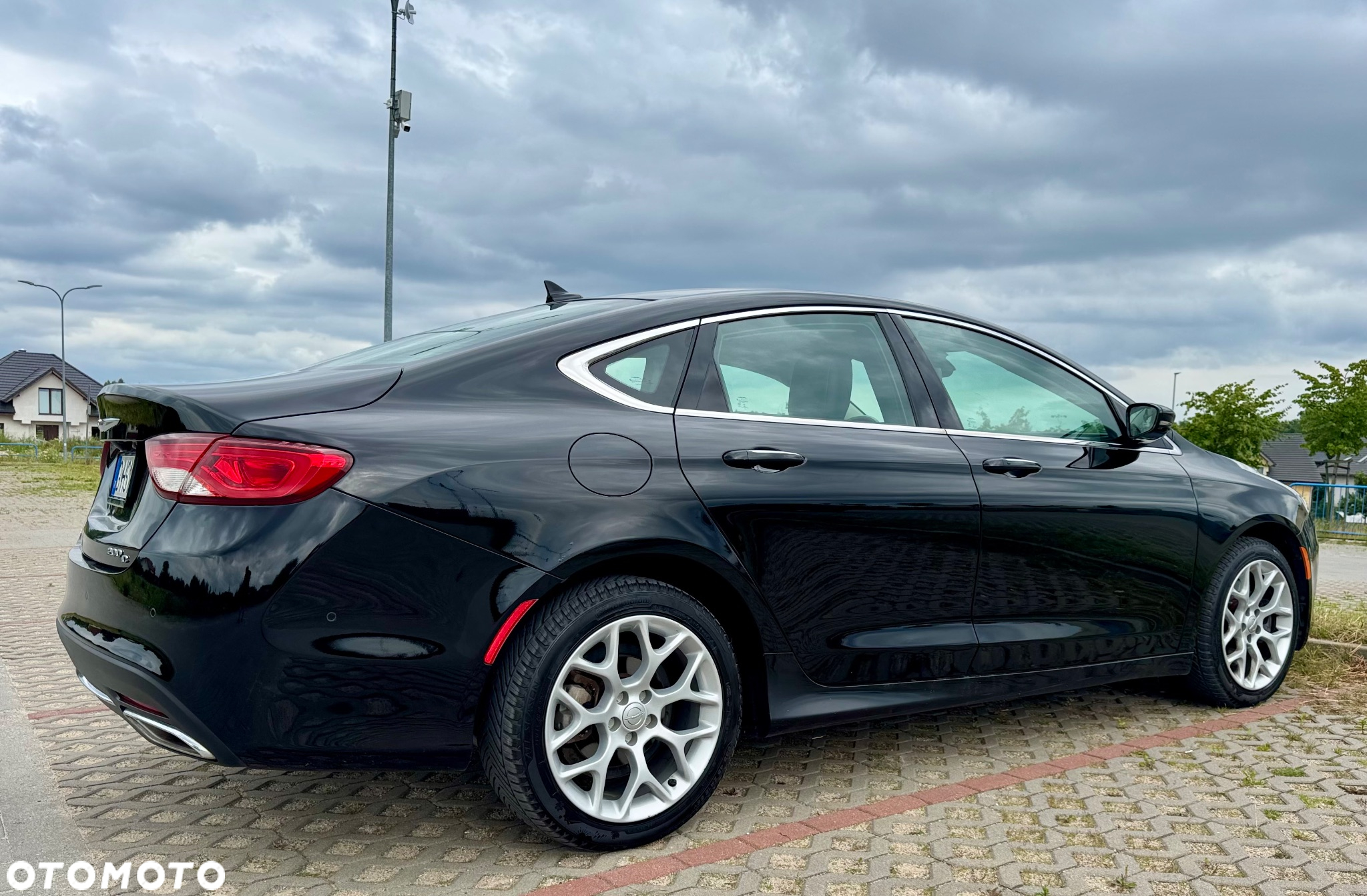 Chrysler 200 - 6